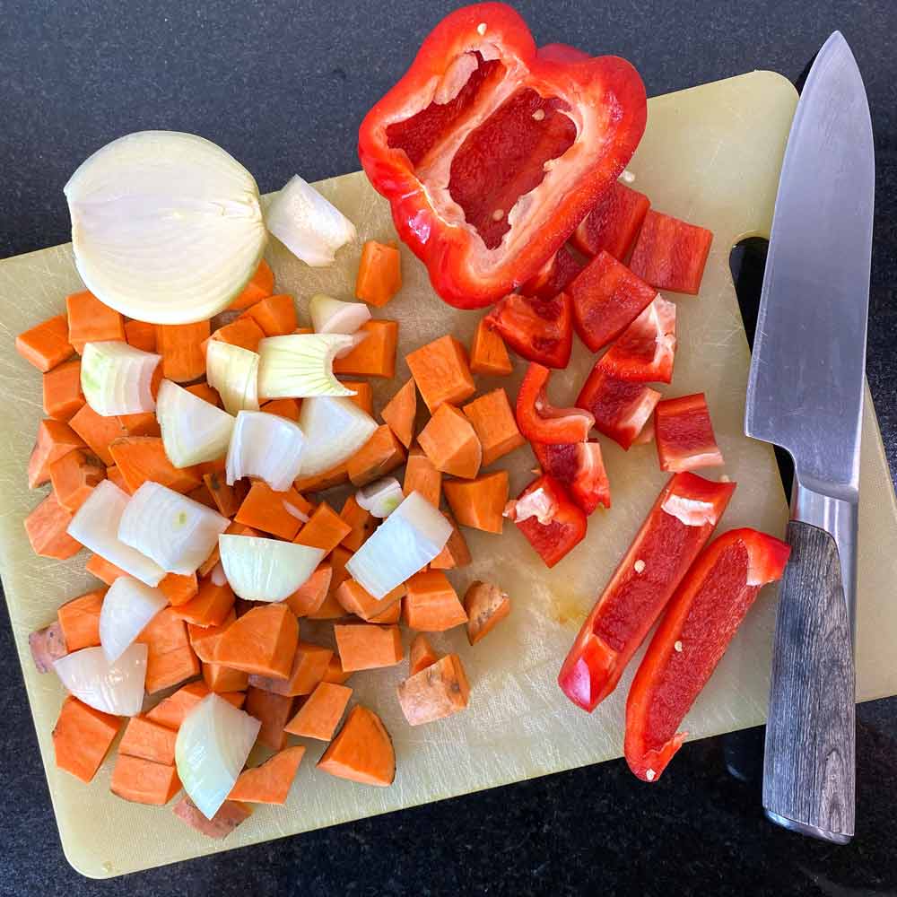 Roasted-Red-Pepper-Potato-Bowl-Ingredients-Prepped