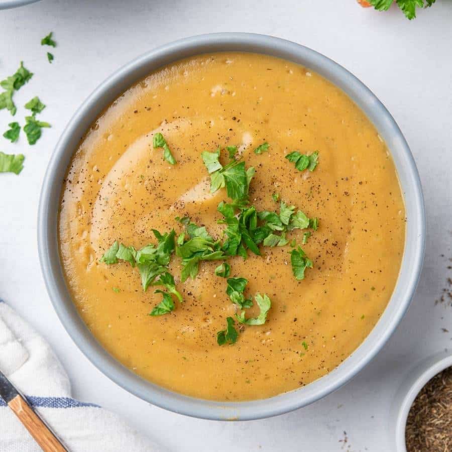 Creamy Cauliflower & Carrot Soup Thumbnail