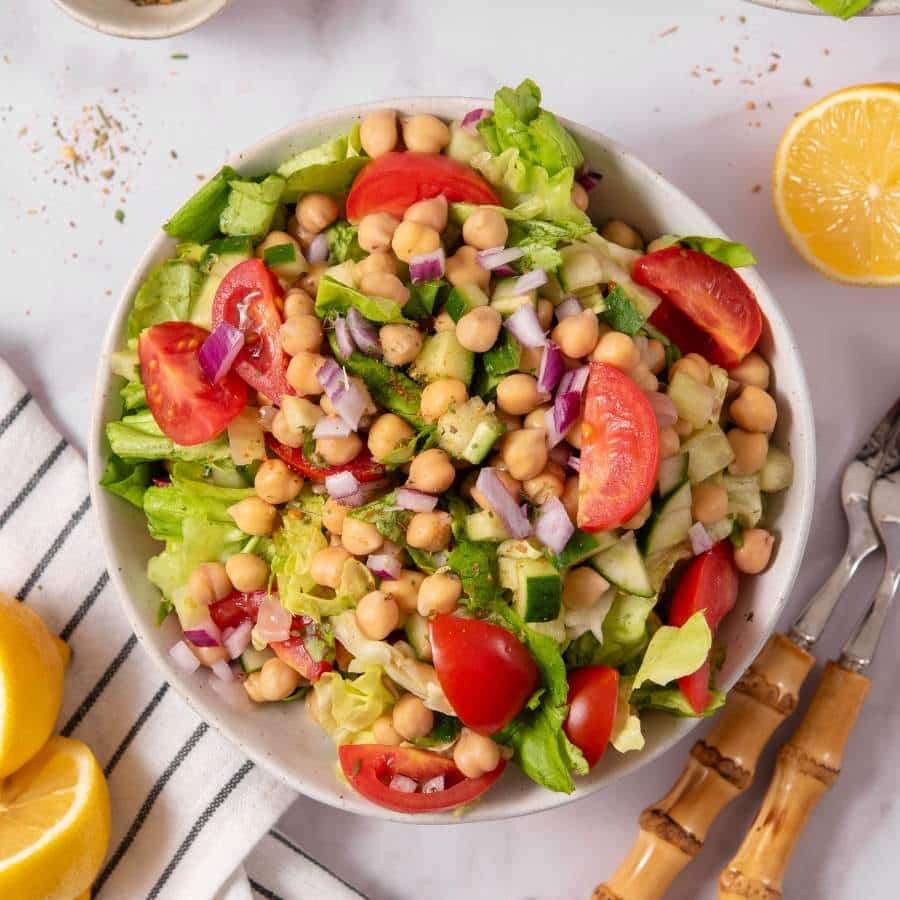 Greek Chickpea Mason Jar Salad