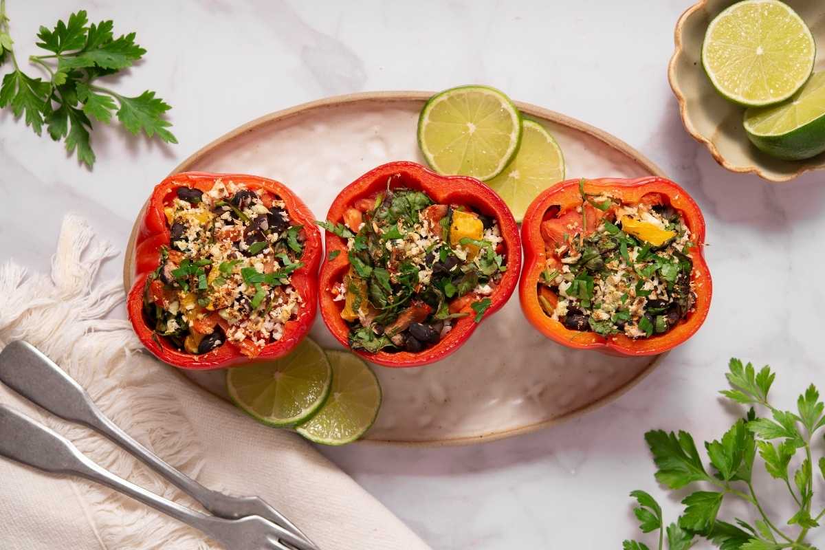 Stuffed Bell Peppers with Black Beans and Cauliflower Featured